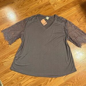 NWT Light Plum Eyelash Lace Sleeve Short Sleeve Top Size 3X